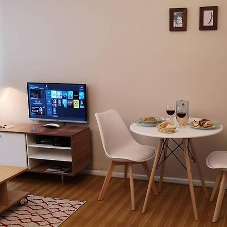2 Ambientes En Almagro En Av Corrientes Para 2 Personas Apartment Buenos Aires Exterior foto